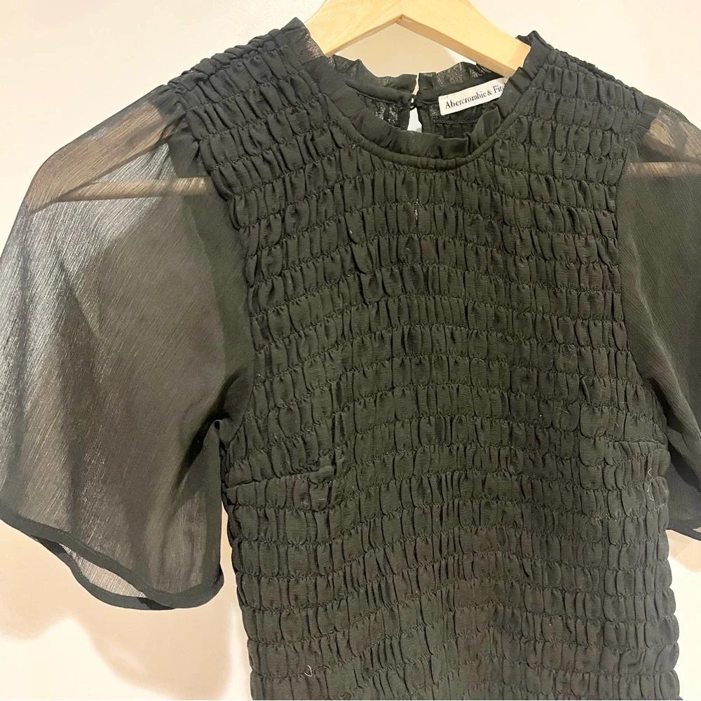 Abercrombie & Fitch Puff Sleeve Smocked Top Black XS
